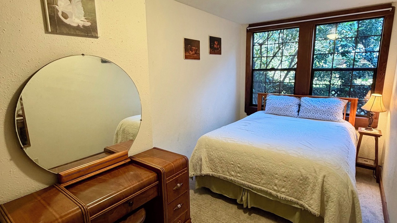 Photo of Bedroom in Westhaven-Moonstone