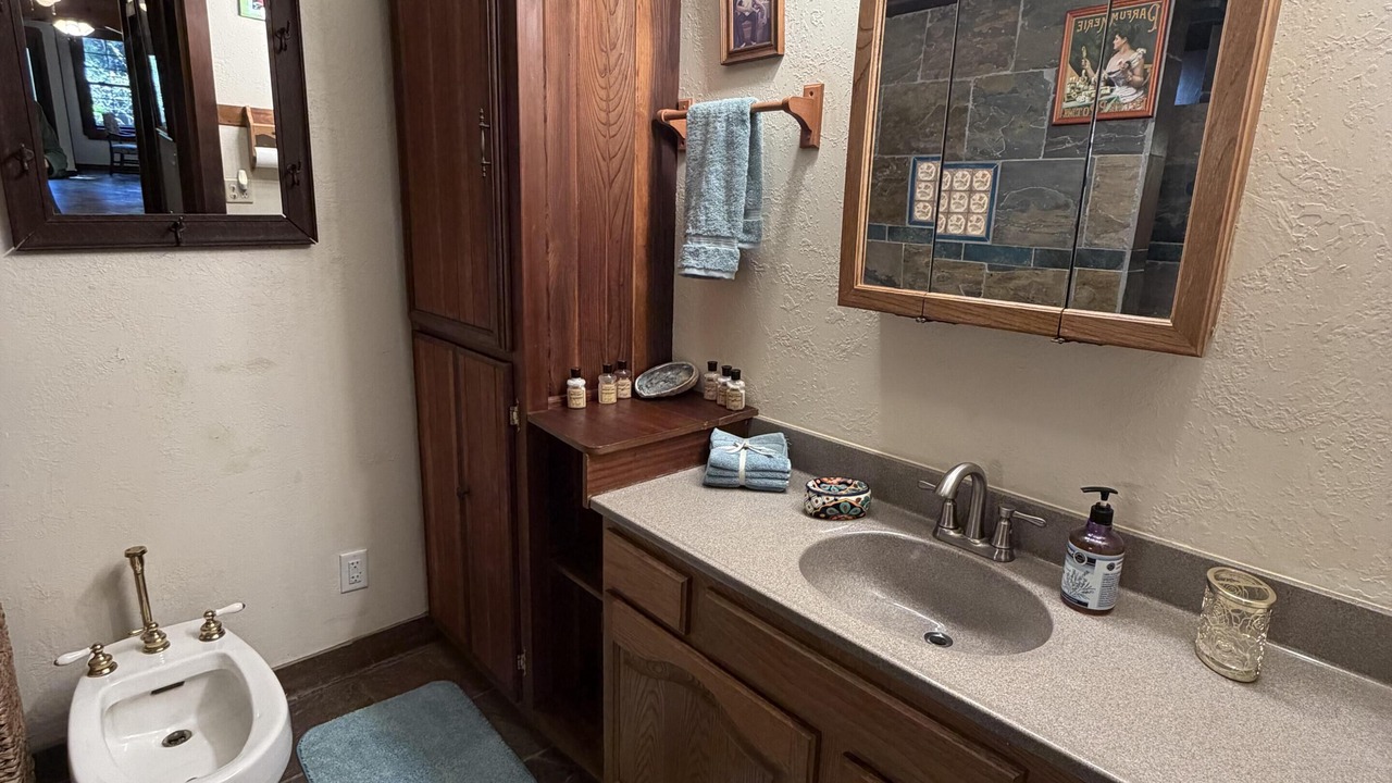Photo of Bathroom in Westhaven-Moonstone