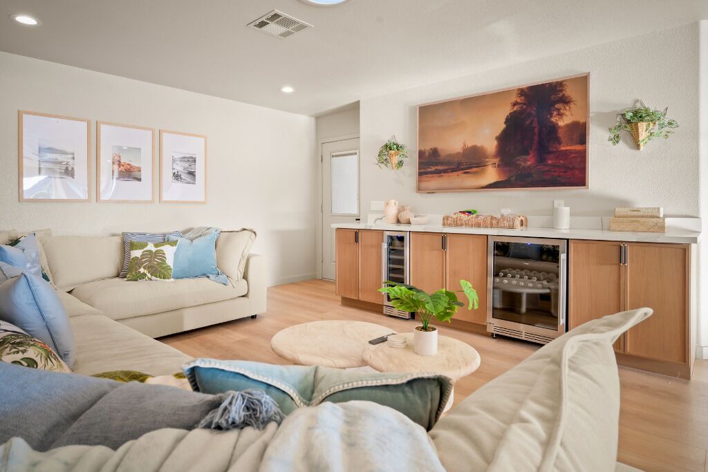 Photo of Livingroom in Parker Strip