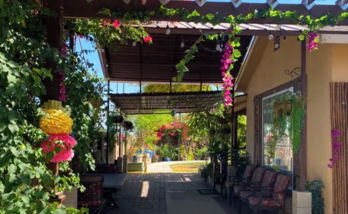 Photo of Patio Balcony in Pumpkin Center