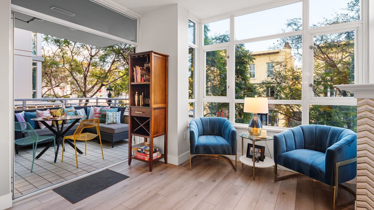 Photo of Livingroom in Cortez Hill