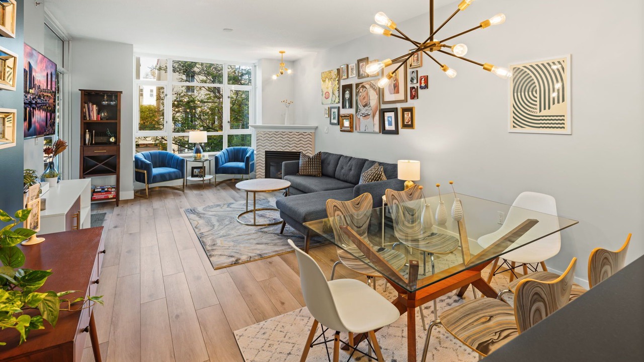Photo of Livingroom in Cortez Hill