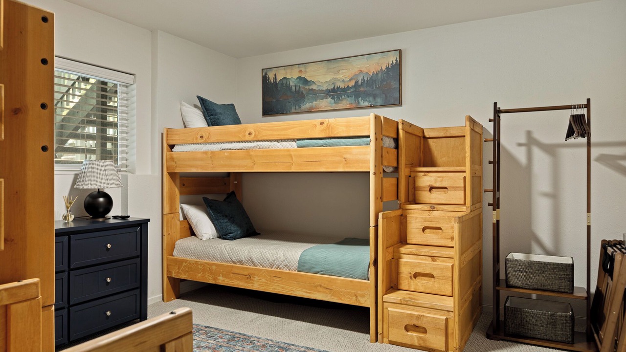 Photo of Bedroom in Crestline