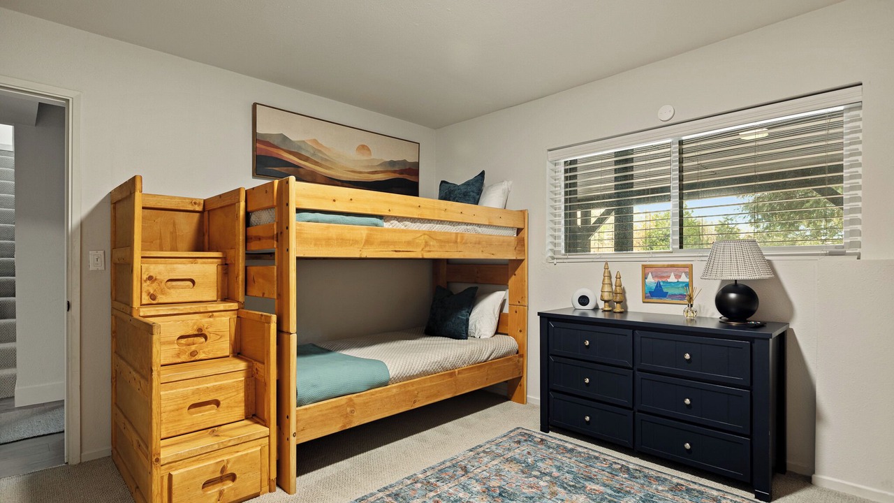 Photo of Bedroom in Crestline