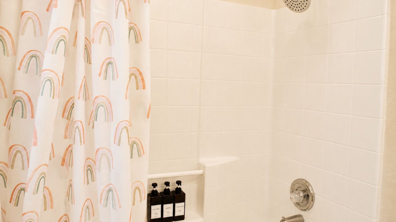 Photo of Bathroom in Hanford