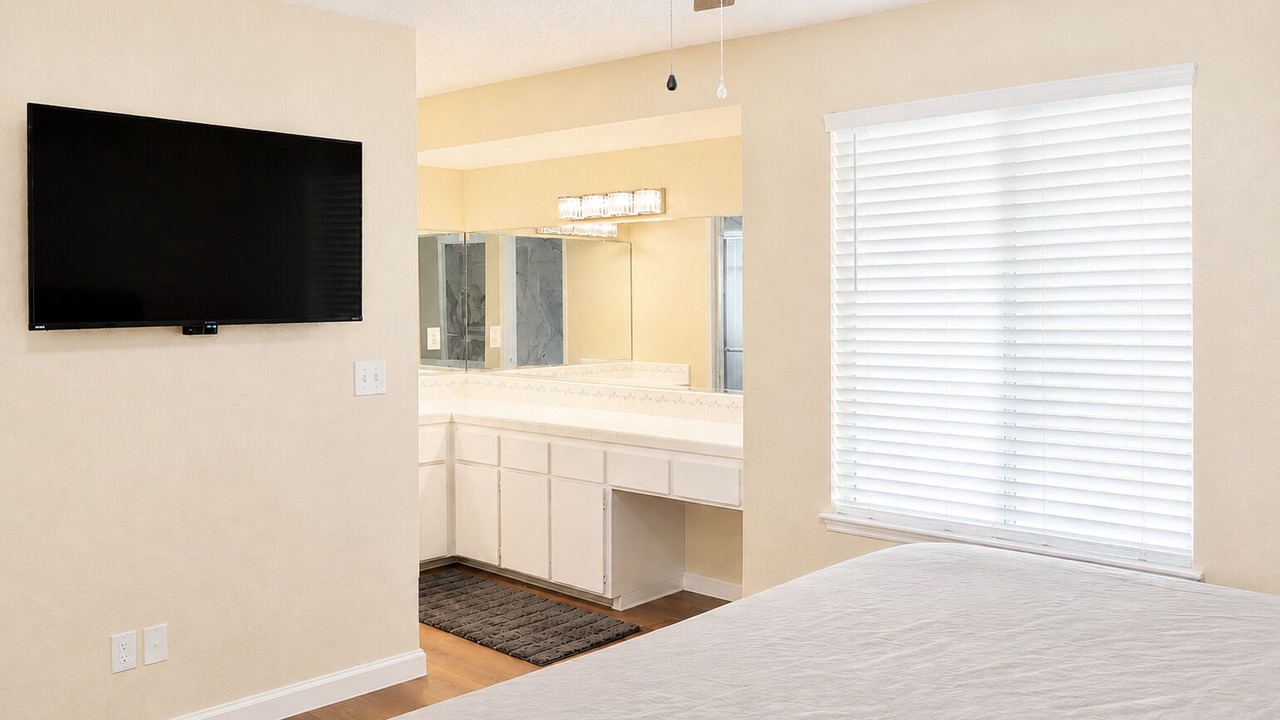 Photo of Bedroom in Hanford