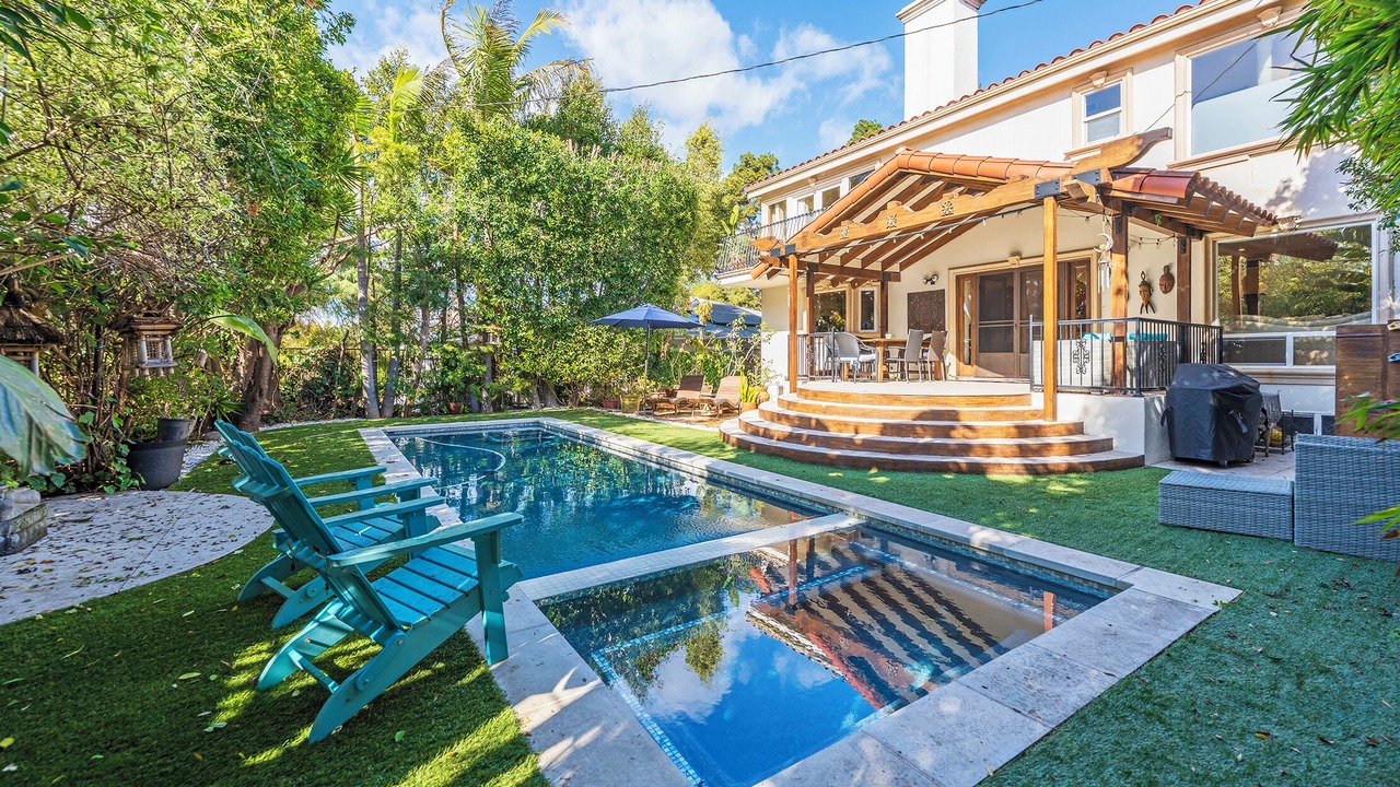 Photo of Outdoor in Palms