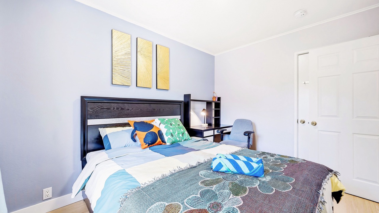 Photo of Bedroom in Davis Tract