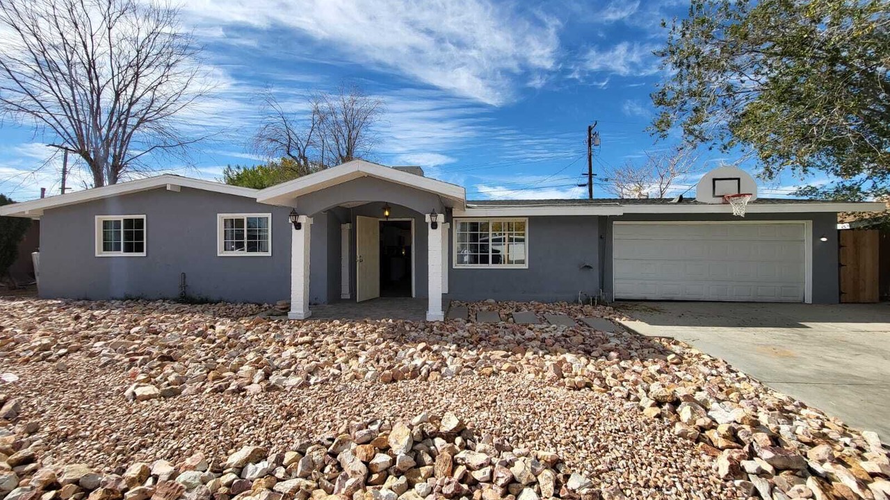 Photo of Outdoor in Palmdale
