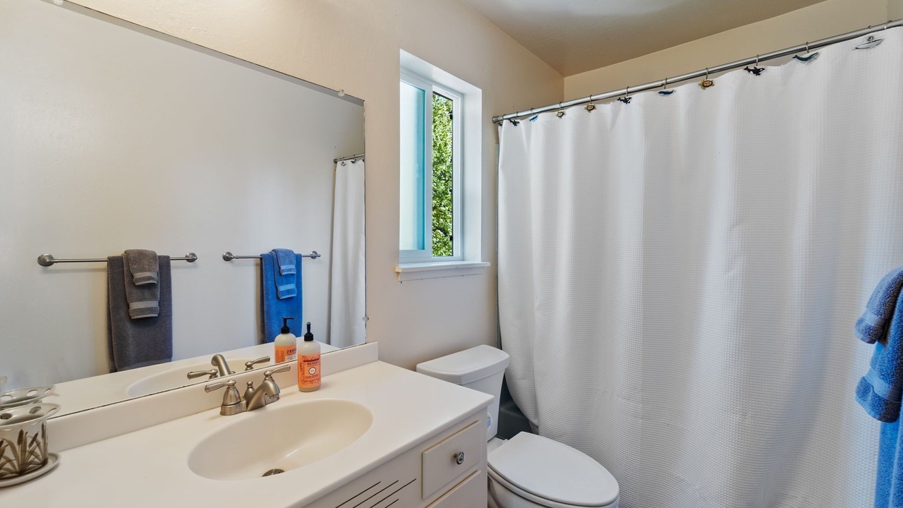 Photo of Bathroom in Lake Almanor Country Club