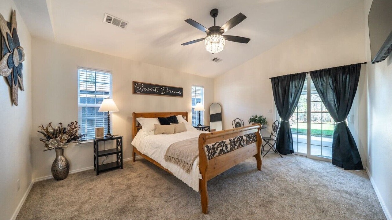 Photo of Bedroom in North Hilltop
