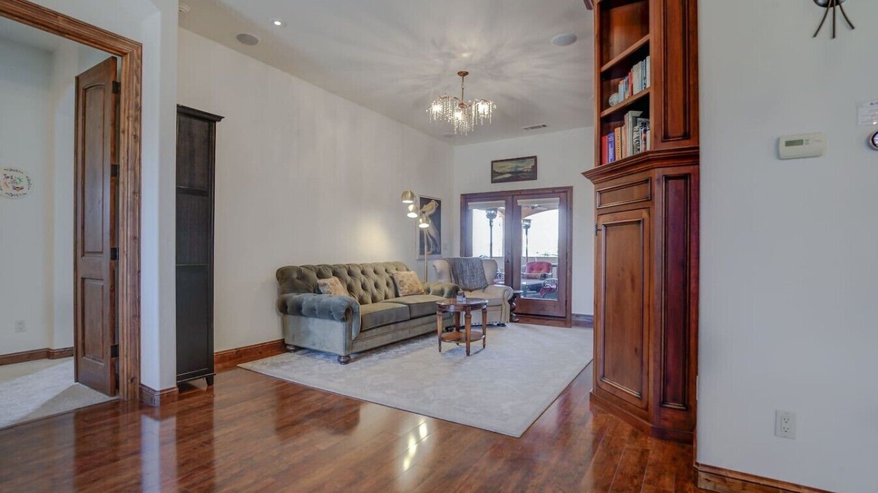 Photo of Livingroom in Redding