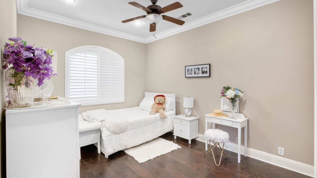 Photo of Bedroom in Downey