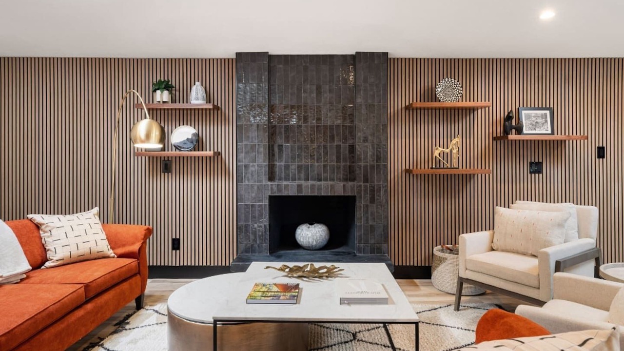 Photo of Livingroom in Central Davis