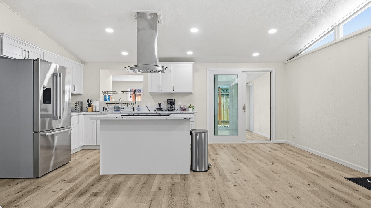 Photo of Kitchen in Tennyson - Alquire