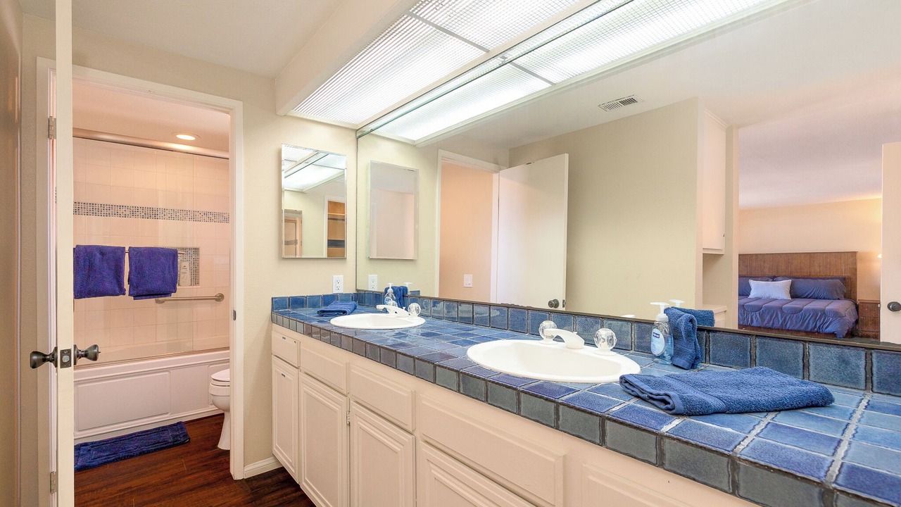 Photo of Bathroom in Hollywood