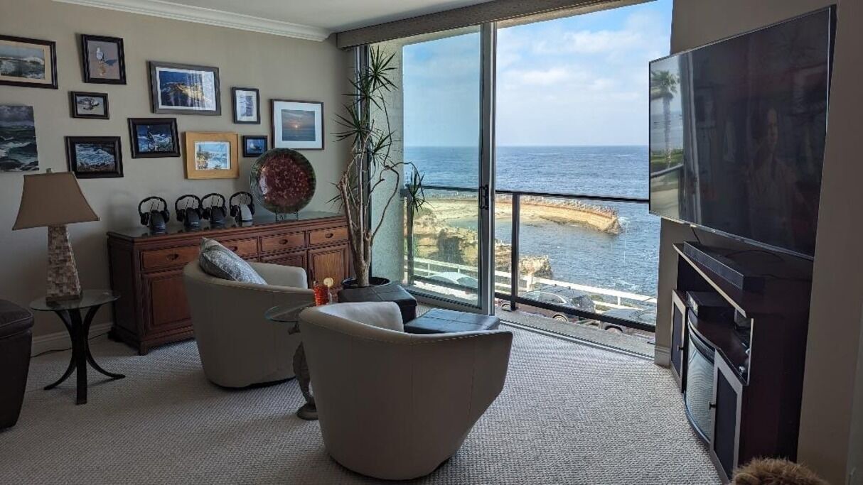 Photo of Livingroom in Village of La Jolla