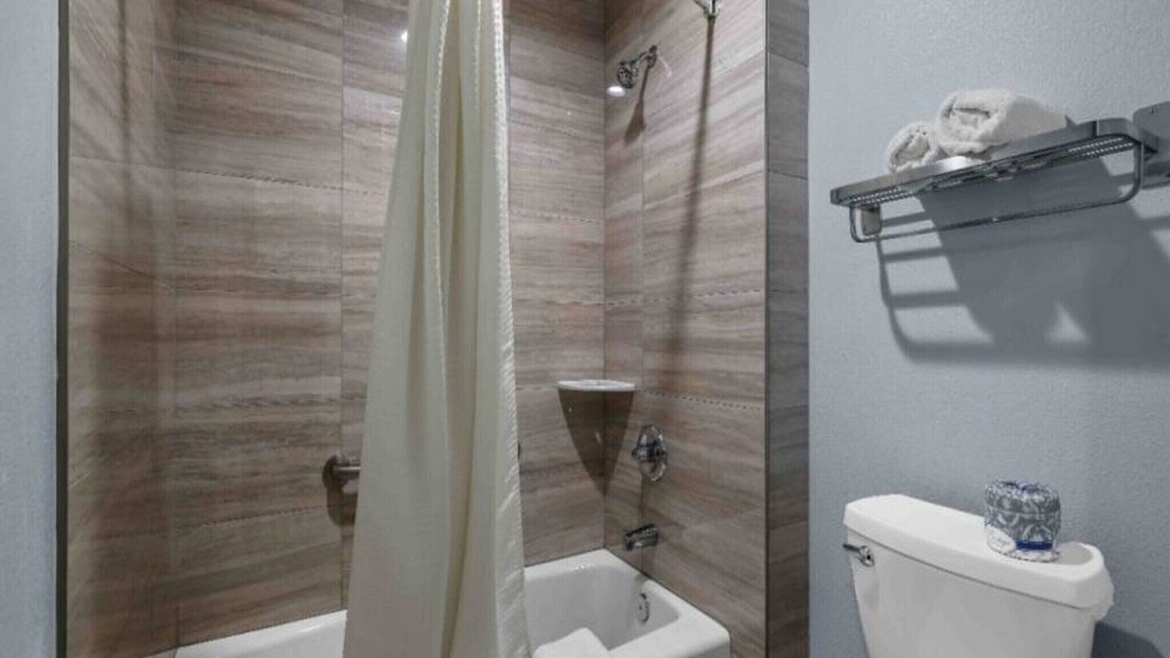 Photo of Bathroom in Central Escondido
