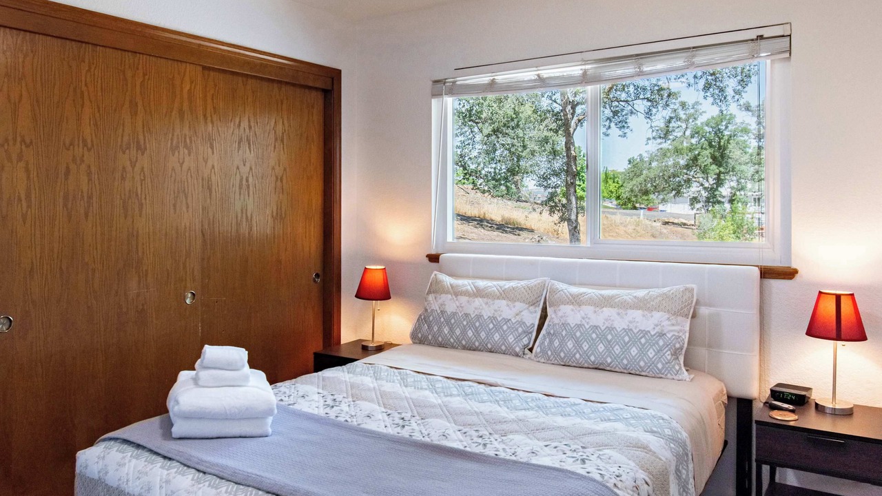 Photo of Bedroom in Copperopolis