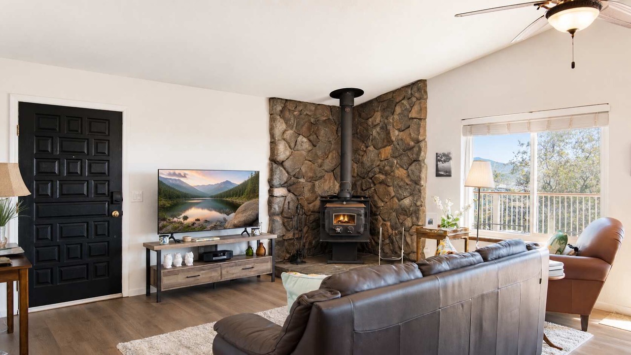 Photo of Livingroom in Copperopolis