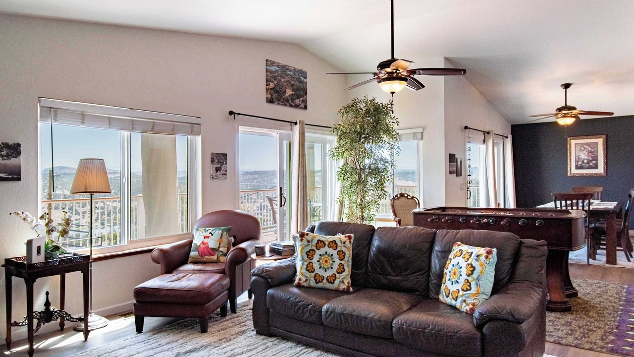 Photo of Livingroom in Copperopolis