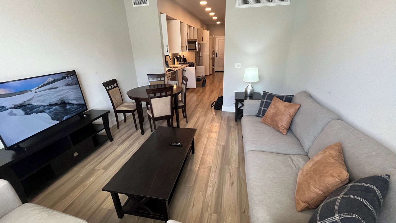 Photo of Livingroom in Midway District