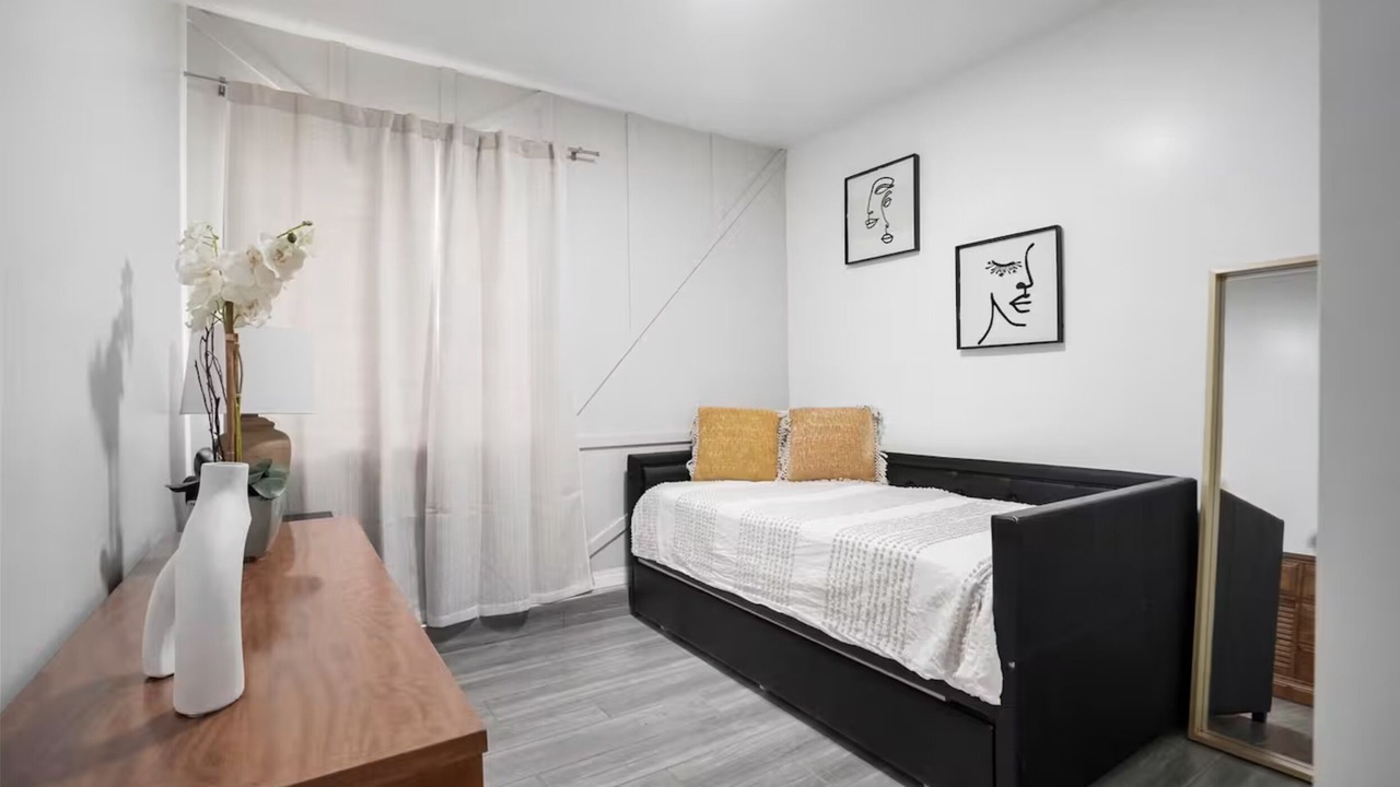 Photo of Bedroom in Canyon Country