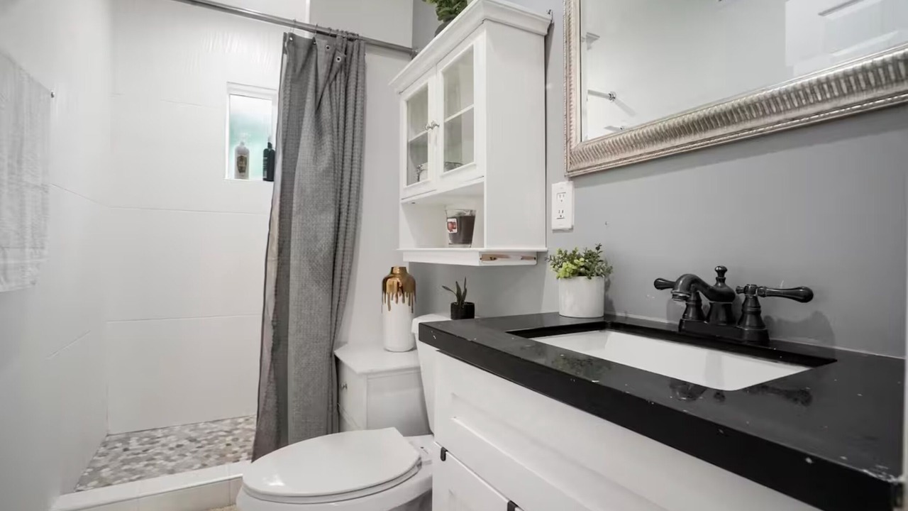 Photo of Bathroom in Canyon Country