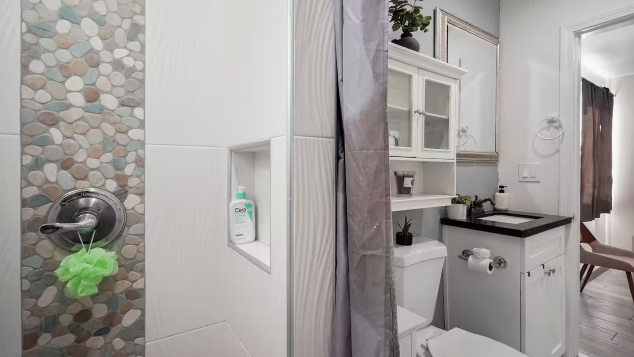 Photo of Bathroom in Canyon Country