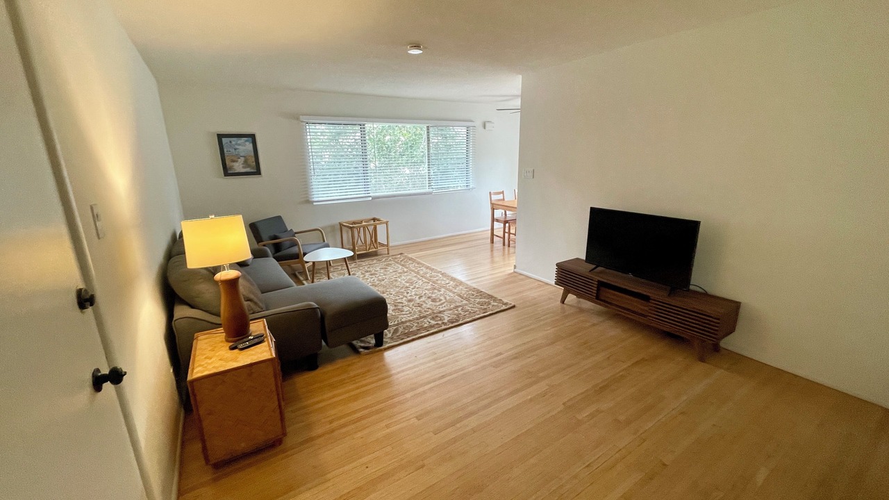 Photo of Livingroom in Downtown Long Beach