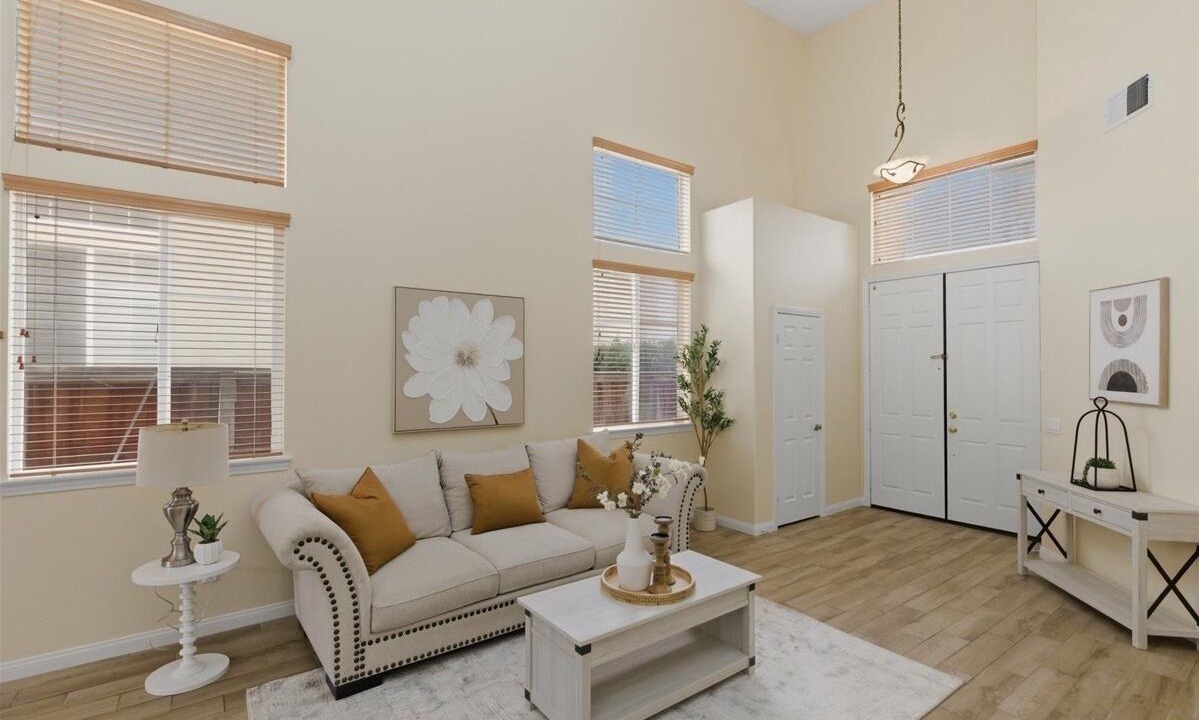 Photo of Livingroom in Temecula