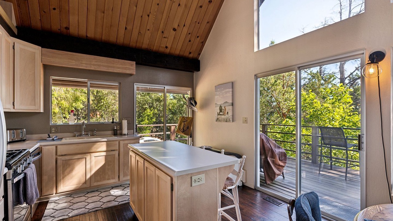 Photo of Kitchen in Kelseyville