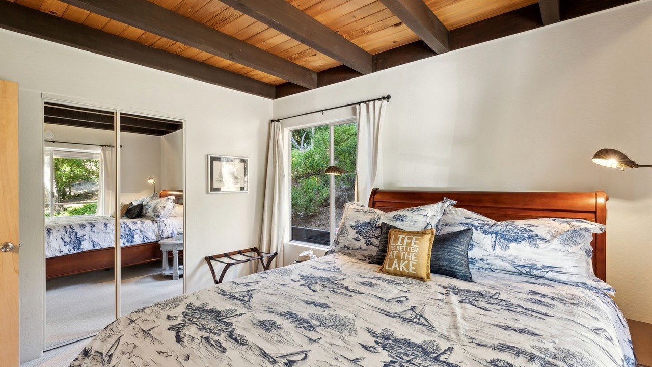 Photo of Bedroom in Kelseyville