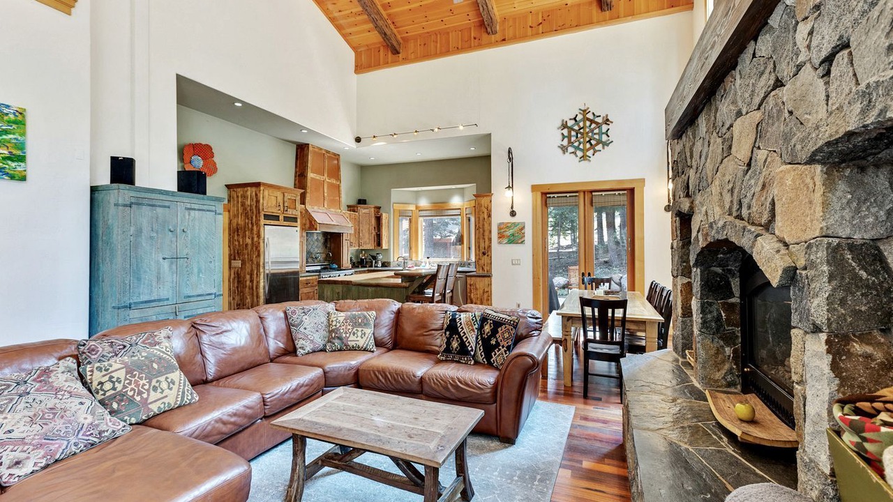 Photo of Livingroom in Truckee