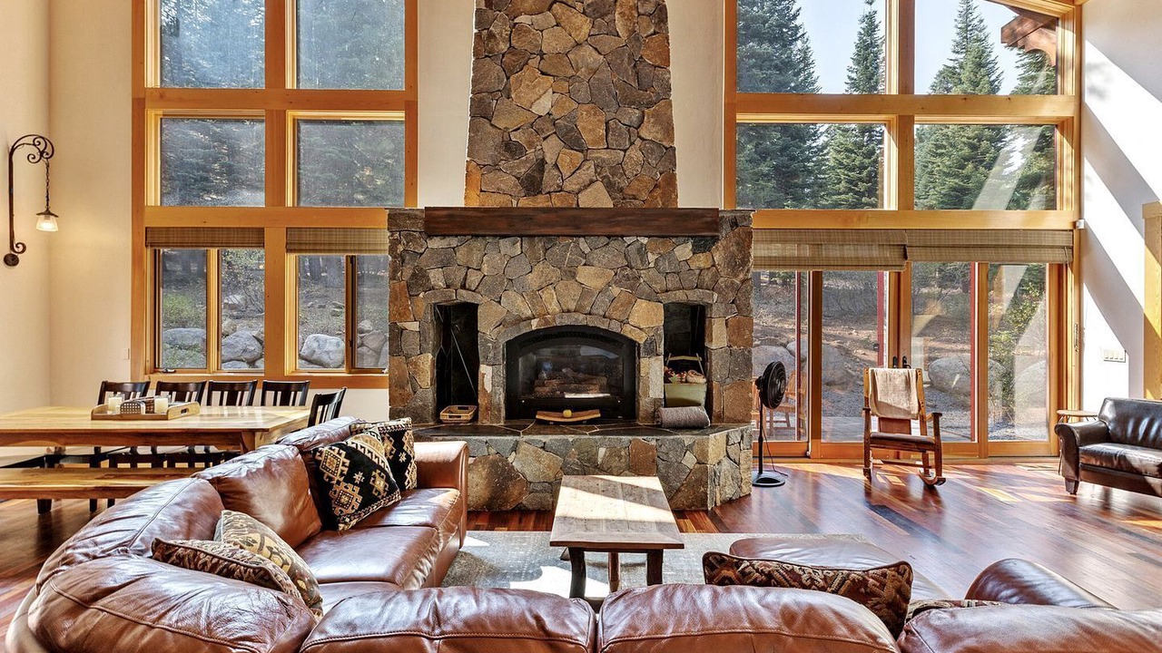 Photo of Livingroom in Truckee