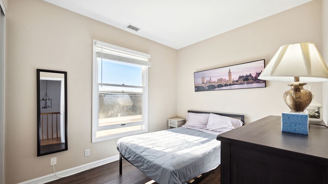 Photo of Bedroom in Townsite