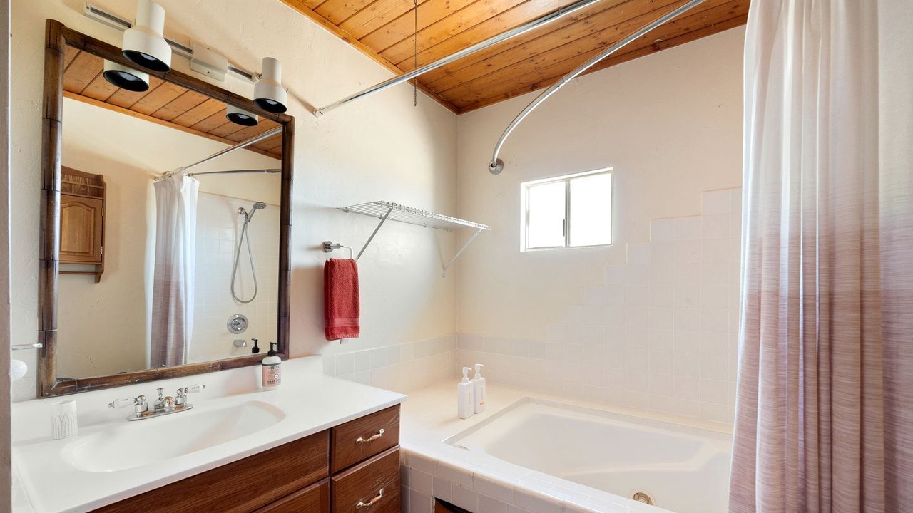Photo of Bathroom in Yucca Valley