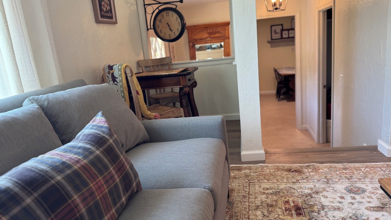 Photo of Livingroom in Sutter Creek