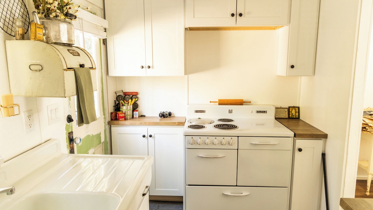 Photo of Kitchen in Forest Falls