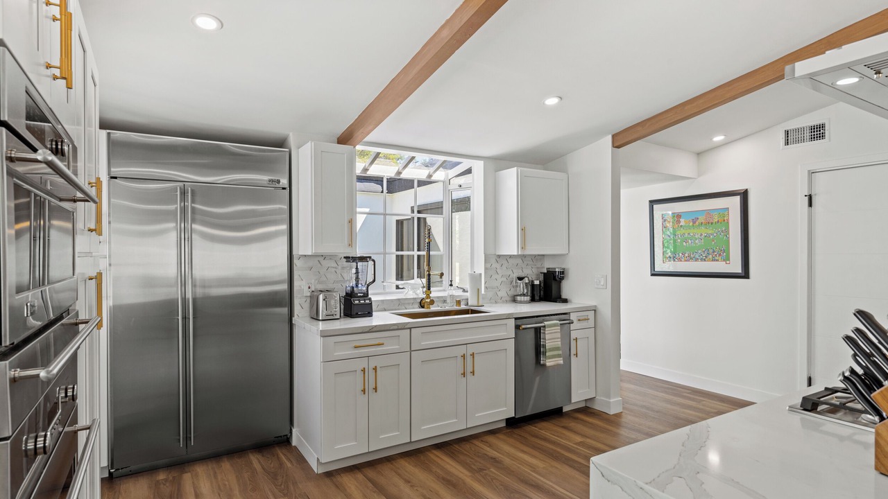 Photo of Kitchen in Woodland Hills