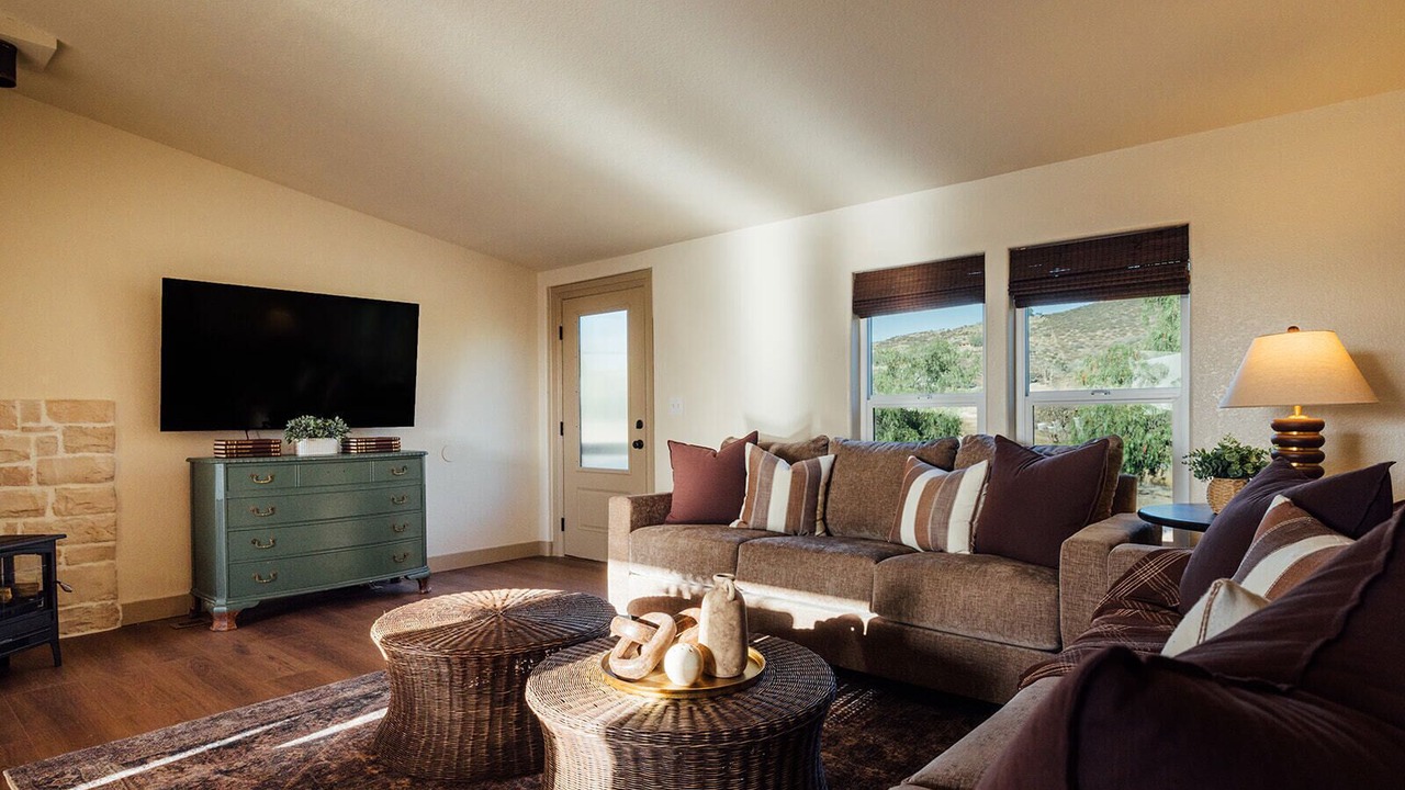 Photo of Livingroom in Temecula