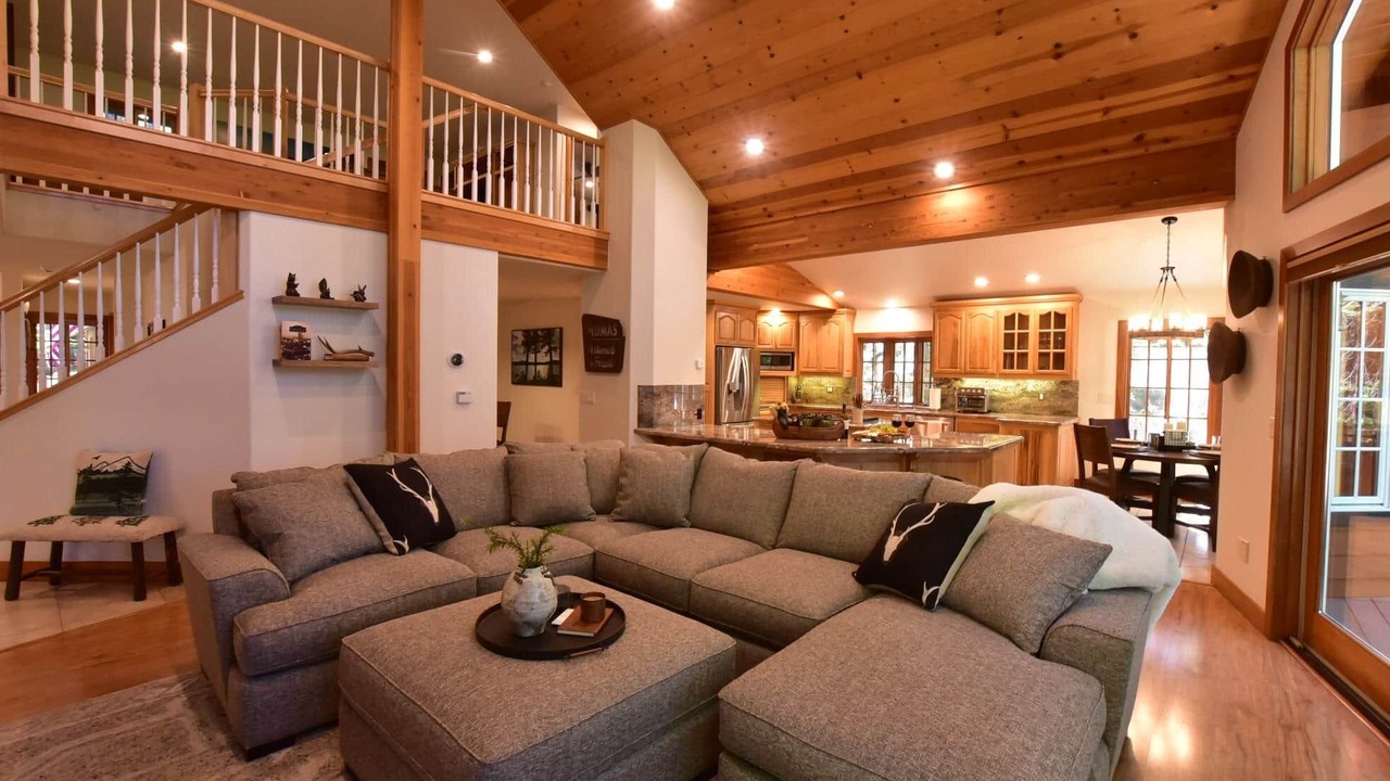 Photo of Bedroom in Lake Almanor West