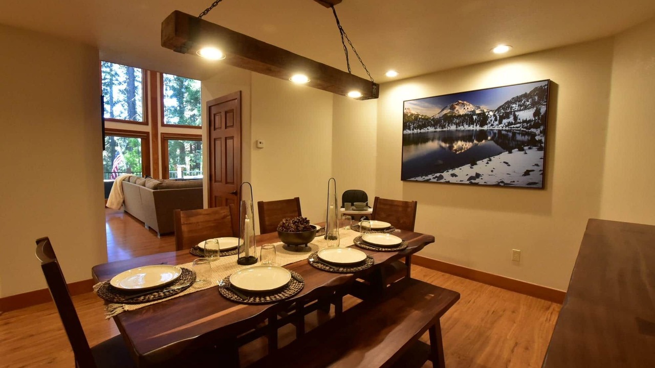 Photo of Livingroom in Lake Almanor West