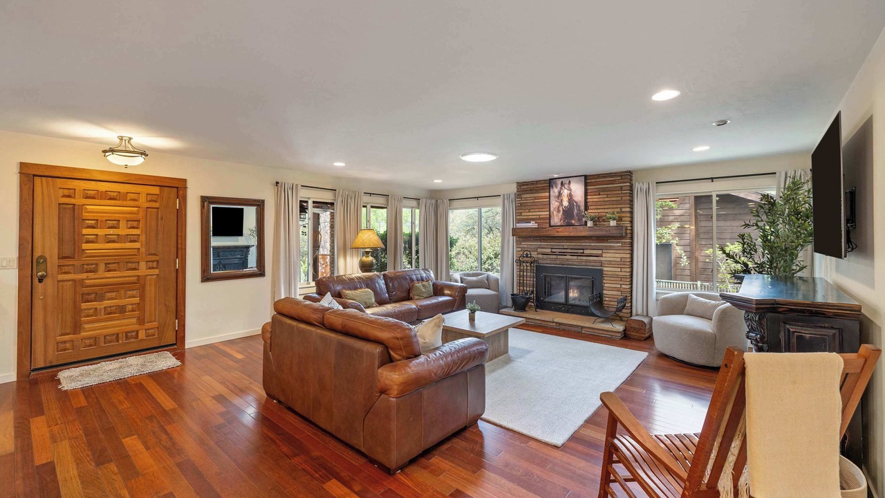 Photo of Livingroom in Mountain Club