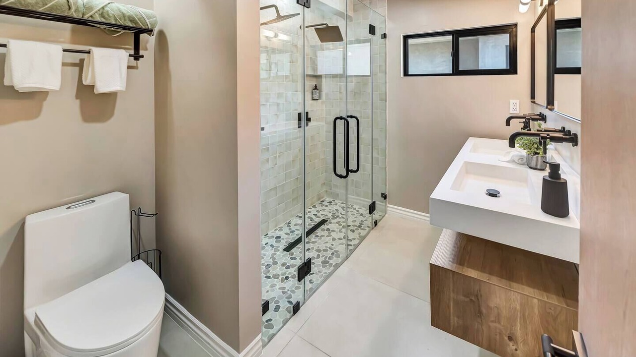 Photo of Bathroom in Atwater Village