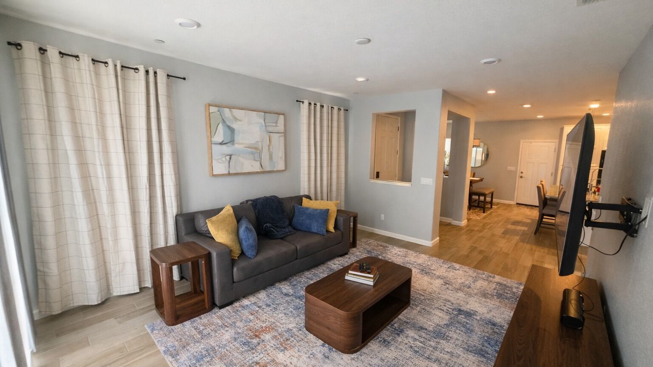 Photo of Livingroom in Roseville
