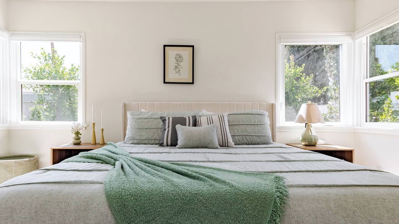 Photo of Bedroom in Downtown