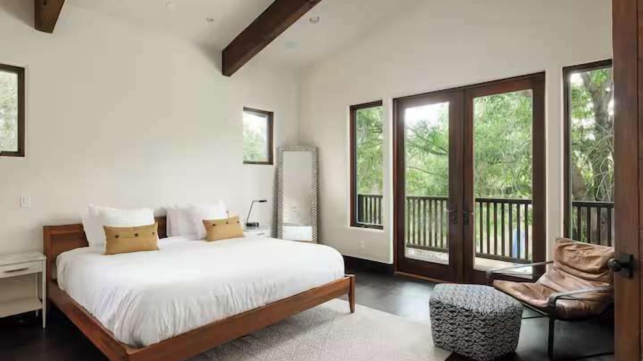 Photo of Bedroom in Lake Hodges