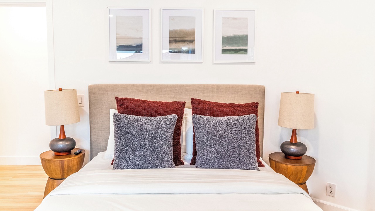 Photo of Bedroom in Racquet Club West
