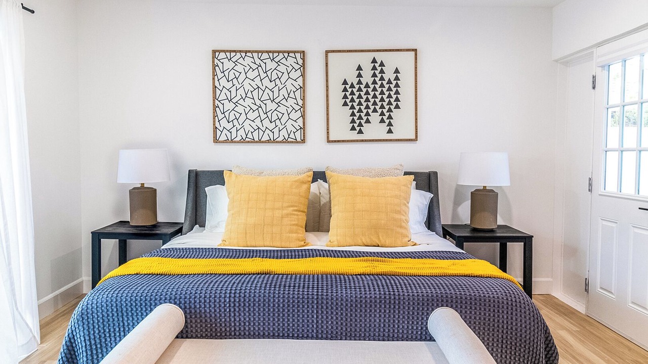 Photo of Bedroom in Racquet Club West